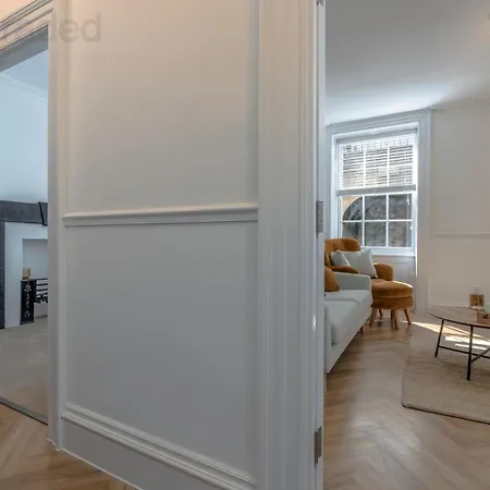 Quiet Garden View Flat With Free Parking *
